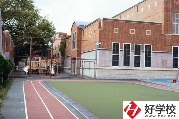 長沙航天學(xué)校飛行器制造專業(yè)值得選擇嗎？