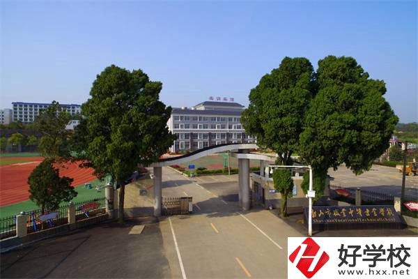 湘潭中考300-400分能讀哪些公立學(xué)校？讀職校有什么前景？
