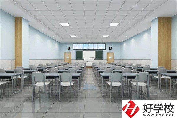 長(zhǎng)沙生活條件最好的技校是哪所？選學(xué)校要看哪幾點(diǎn)？