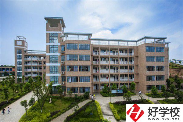湖南寧鄉(xiāng)有哪些比較好的中專？就業(yè)升學(xué)怎么樣？
