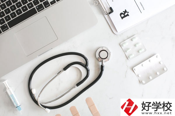 核工業(yè)衛(wèi)生學(xué)校護(hù)理專業(yè)值得學(xué)嗎？有沒(méi)有前途？