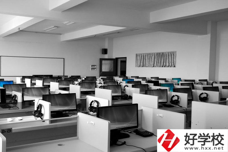 長沙環(huán)球職業(yè)中專學校地址在哪里？怎么去？