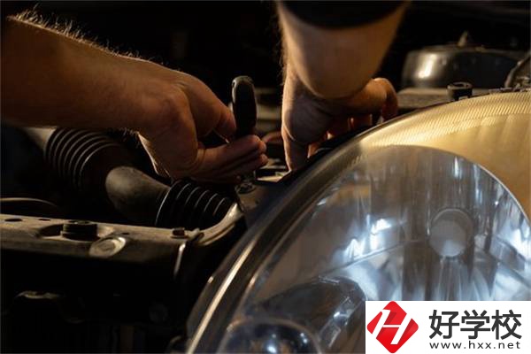 長沙中職學(xué)校有什么熱門專業(yè)？哪些適合女生學(xué)習(xí)？