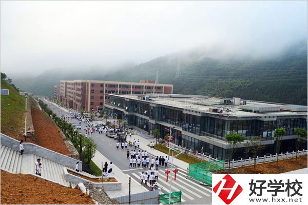 安化縣職業(yè)中專學校實訓樓