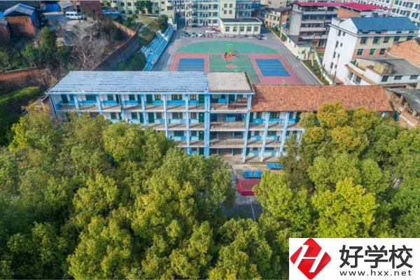 湖南鴻翔技工學(xué)校怎么樣？教學(xué)情況如何？