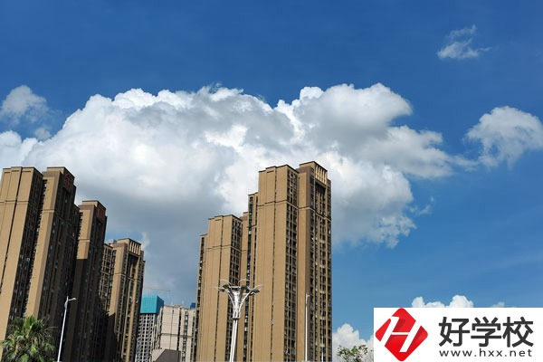 新邵縣職業(yè)中專學校怎么樣？值得報考嗎？