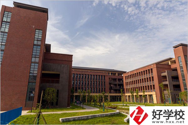 在常德讀職高學(xué)費(fèi)貴嗎？