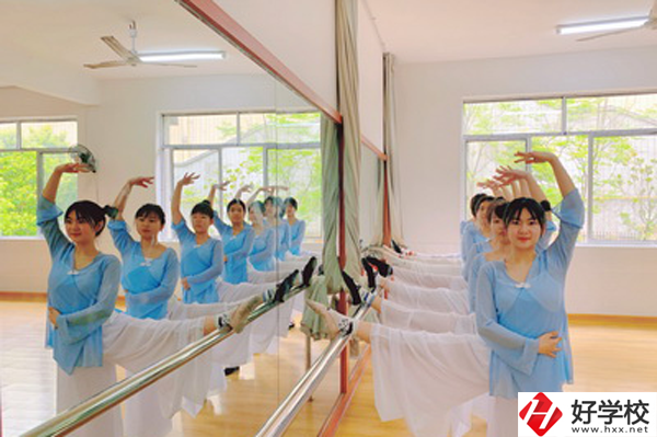 邵陽市哈博職業(yè)中專的幼兒保育專業(yè)怎么樣？