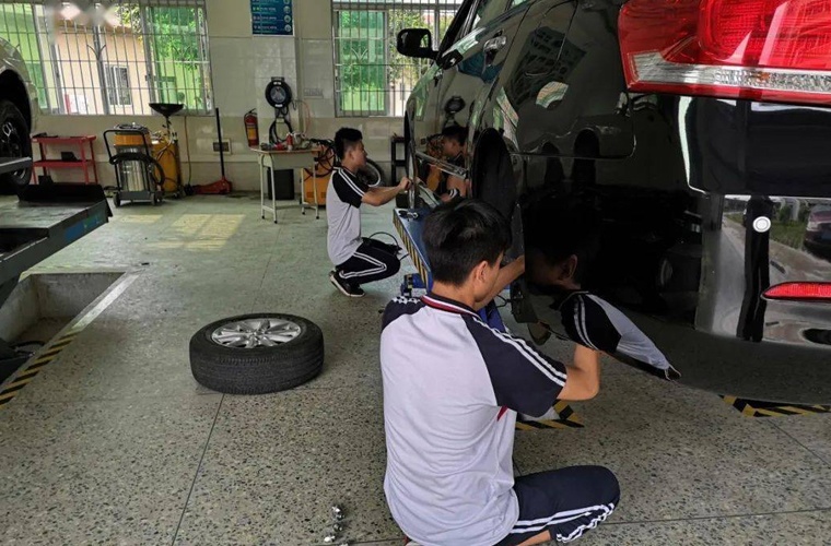 福安計算機學(xué)校