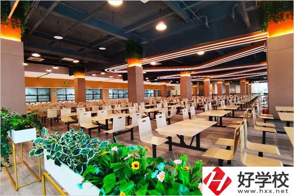 湖南華科技工學(xué)校好不好？地址在哪？
