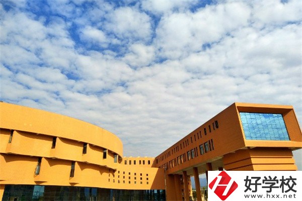 懷化有沒有五年制大專？可以學哪些專業(yè)？