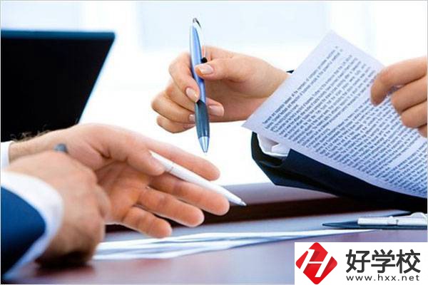 湖南初中畢業(yè)讀五年制大專學什么專業(yè)好？讀了有用嗎？