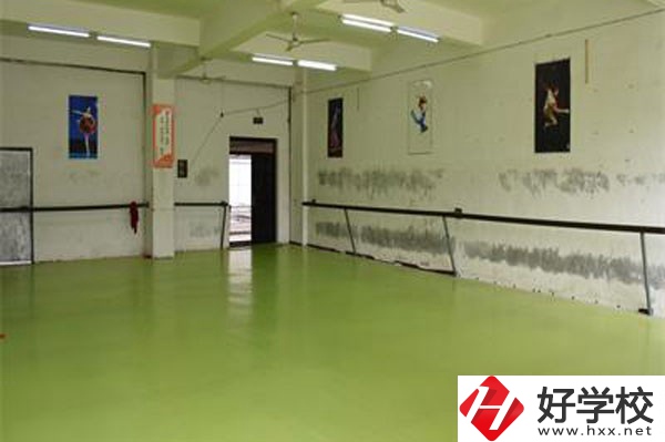 張家界旅游學(xué)校怎么樣？有哪些辦學(xué)優(yōu)勢(shì)？