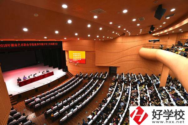 湖南初中生可以上公辦大專(zhuān)嗎？中職生上大專(zhuān)要求高嗎？