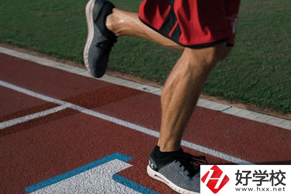 湖南省經(jīng)濟(jì)貿(mào)易職業(yè)中專學(xué)校好不好？宿舍怎么樣？