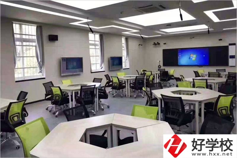 安鄉(xiāng)縣職業(yè)中專學(xué)校師資力量如何？值不值得報考？
