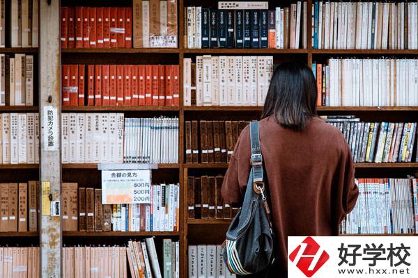 南岳區(qū)職業(yè)中等專業(yè)學(xué)校環(huán)境好不好，宿舍怎么樣？