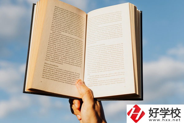 在衡陽想學(xué)廚師？這個學(xué)校不能錯過！