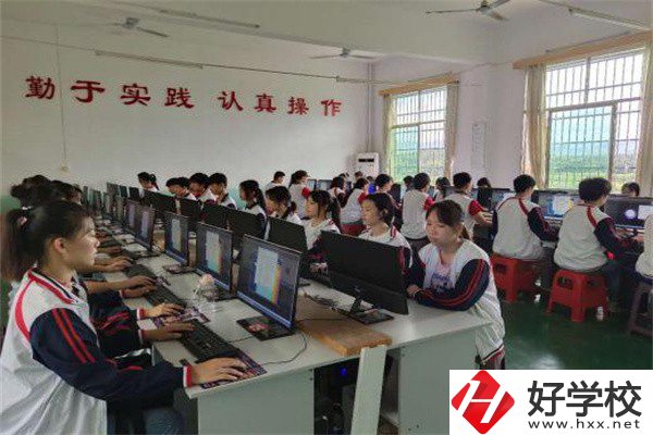 永州技校的學(xué)費(fèi)一般是多少？有什么優(yōu)惠政策？