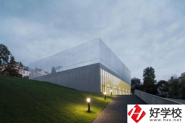 益陽哪些公辦中專比較好？它們有哪些特色專業(yè)？
