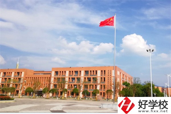 懷化有沒有師范職校？學(xué)校如何報(bào)考錄??？