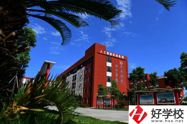 岳陽有哪些示范中專推薦？有什么辦學優(yōu)勢？