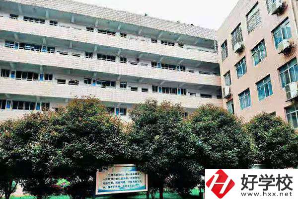 岳陽市網(wǎng)絡工程職業(yè)技術學校怎么樣？就業(yè)前景如何？