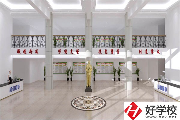 湘潭醫(yī)衛(wèi)職校的學(xué)費(fèi)是多少？學(xué)校條件怎么樣？