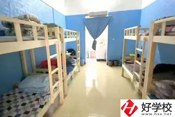 湖南體育運動學(xué)校的辦學(xué)條件怎么樣？