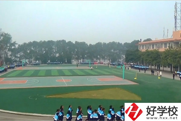 懷化市中方縣中專是公辦還是民辦的？有什么專業(yè)？