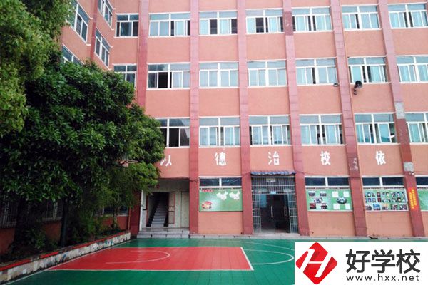 岳陽市中山財(cái)經(jīng)職業(yè)學(xué)校好不好？值得報(bào)考嗎？