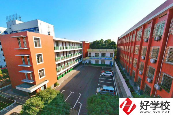 湖南省水利水電建設(shè)工程學(xué)校有哪些專業(yè)？收費(fèi)如何？