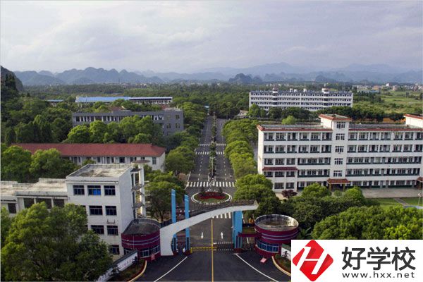 在永州讀中職學(xué)校學(xué)費要多少？有免學(xué)費的嗎？