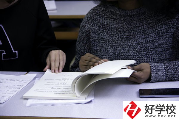 湖南懷化商業(yè)學校環(huán)境好不好？宿舍怎么樣？