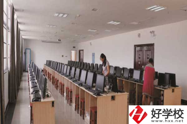 湘西州經(jīng)濟(jì)貿(mào)易學(xué)校有哪些招生專(zhuān)業(yè)？