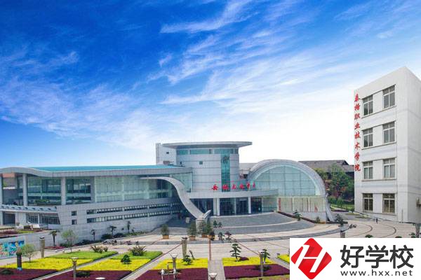 泰格林紙技工學校有哪些辦學優(yōu)勢？