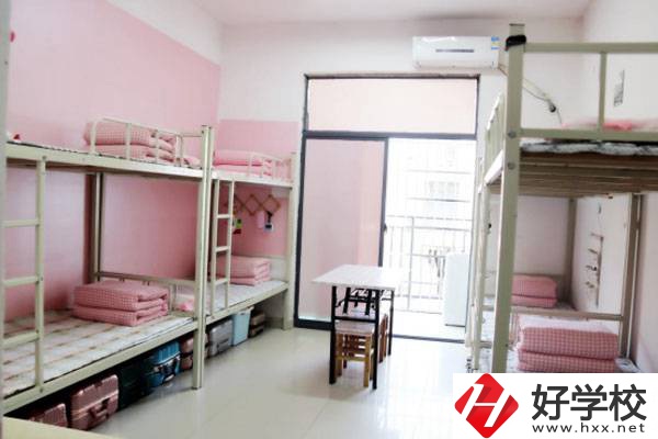 長(zhǎng)沙環(huán)境好的民辦中專有哪些？