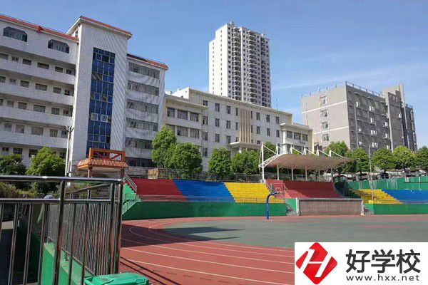 邵陽市計算機普通中等專業(yè)學(xué)校是公辦嗎？辦學(xué)條件好嗎？