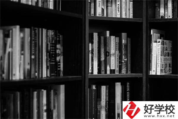 湖南初中畢業(yè)選3+2還是3+3？有五年制大專推薦嗎？