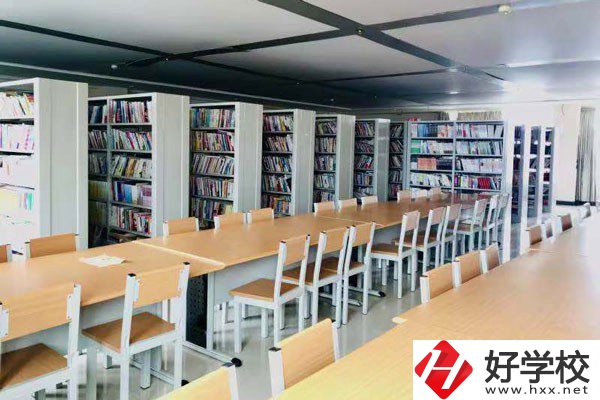長沙市現(xiàn)代商貿(mào)中等職業(yè)學(xué)校是民辦嗎？師資力量如何？