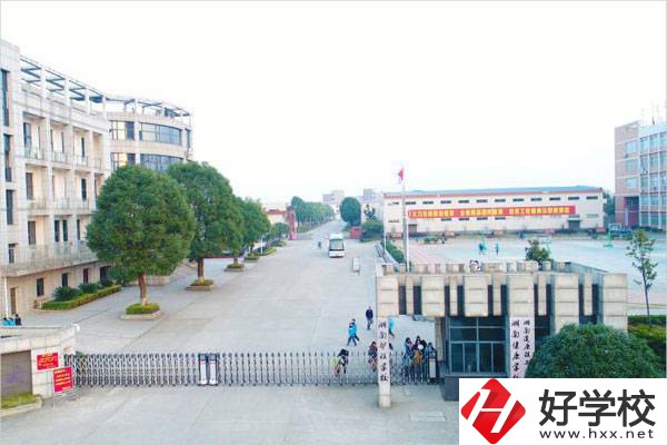 想學醫(yī)藥類專業(yè)，看看湖南這些學校