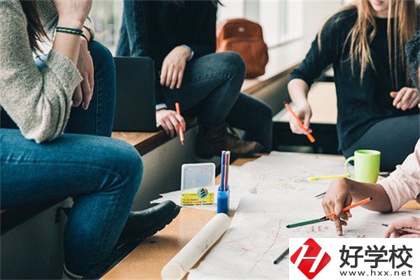 湖南職校讀3+2好還是五年一貫制好？