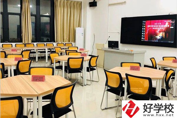湘潭鋼鐵中職在哪里？辦學條件怎么樣？