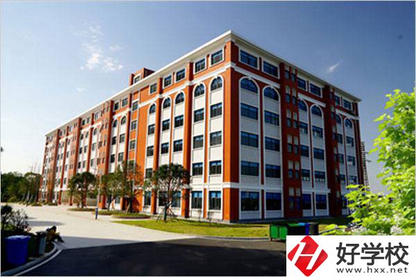 長沙中南藝術(shù)學(xué)校的熱門專業(yè)是哪些？