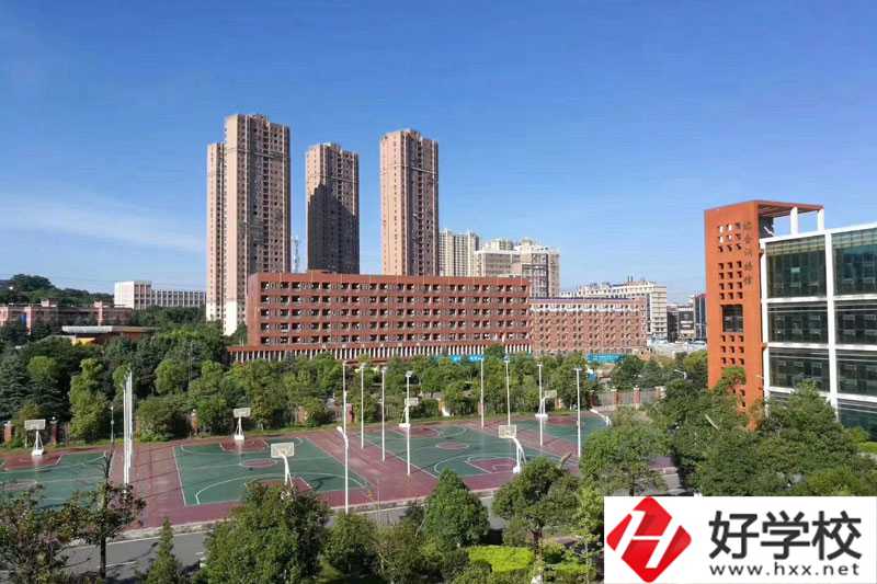 長(zhǎng)沙博雅衛(wèi)生中等專(zhuān)業(yè)學(xué)校.jpg