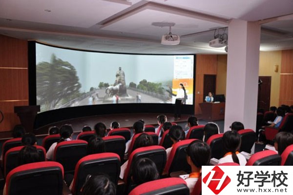 長(zhǎng)沙市望城區(qū)職業(yè)中等專(zhuān)業(yè)學(xué)校怎么樣，有哪些優(yōu)秀教師？