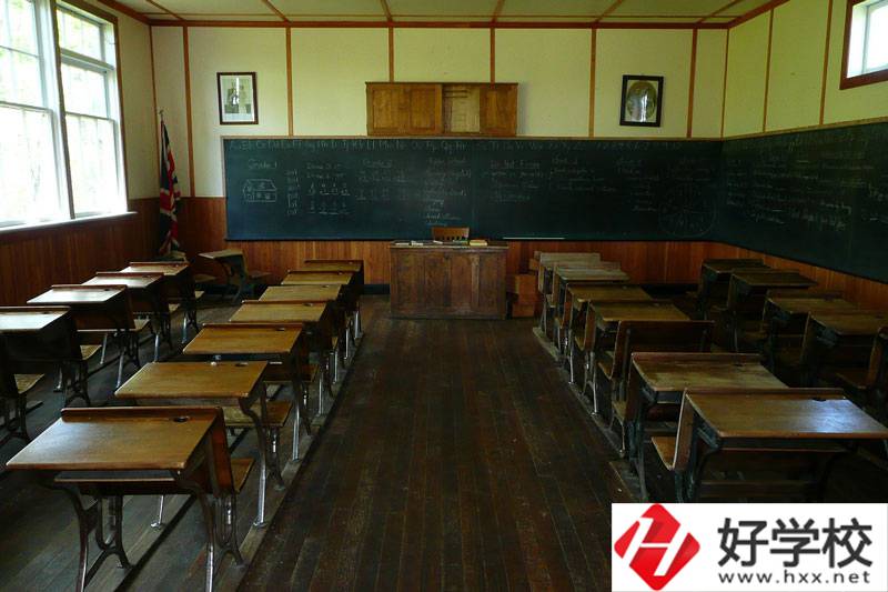 湘西州經(jīng)濟(jì)貿(mào)易學(xué)校是公辦學(xué)校嗎？怎么樣？
