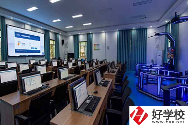 長(zhǎng)沙財(cái)經(jīng)學(xué)校有哪些比較熱門專業(yè)？