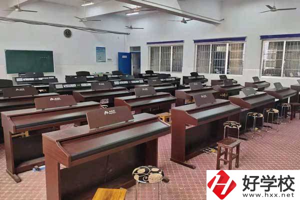 岳陽市第一職業(yè)中等專業(yè)學(xué)校怎么樣？得過哪些榮譽(yù)？