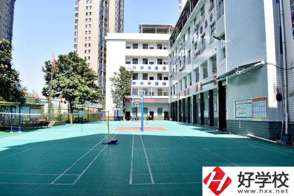 漣源市科技職業(yè)學校位置在哪里？校園環(huán)境怎么樣？